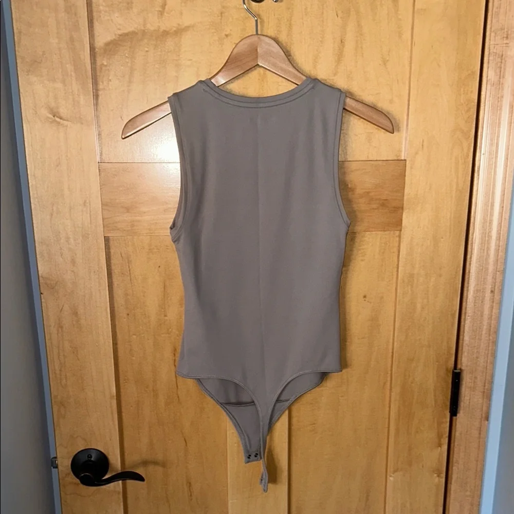Tan Abercrombie & Fitch Sleeveless Bodysuit - new with tags! - Picture 3 of 3